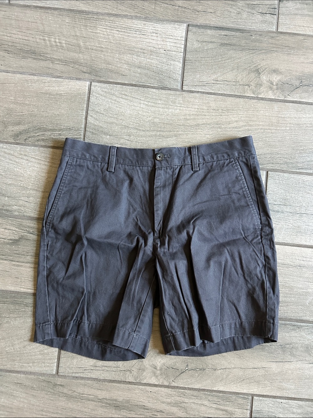 Amazon Essentials Men's Flat Front Shorts in Charcoal Gray